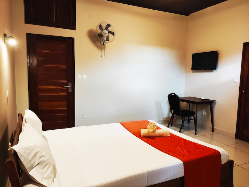 chambre double ou twin de l'hôtel les Flamboyants à Tamatave