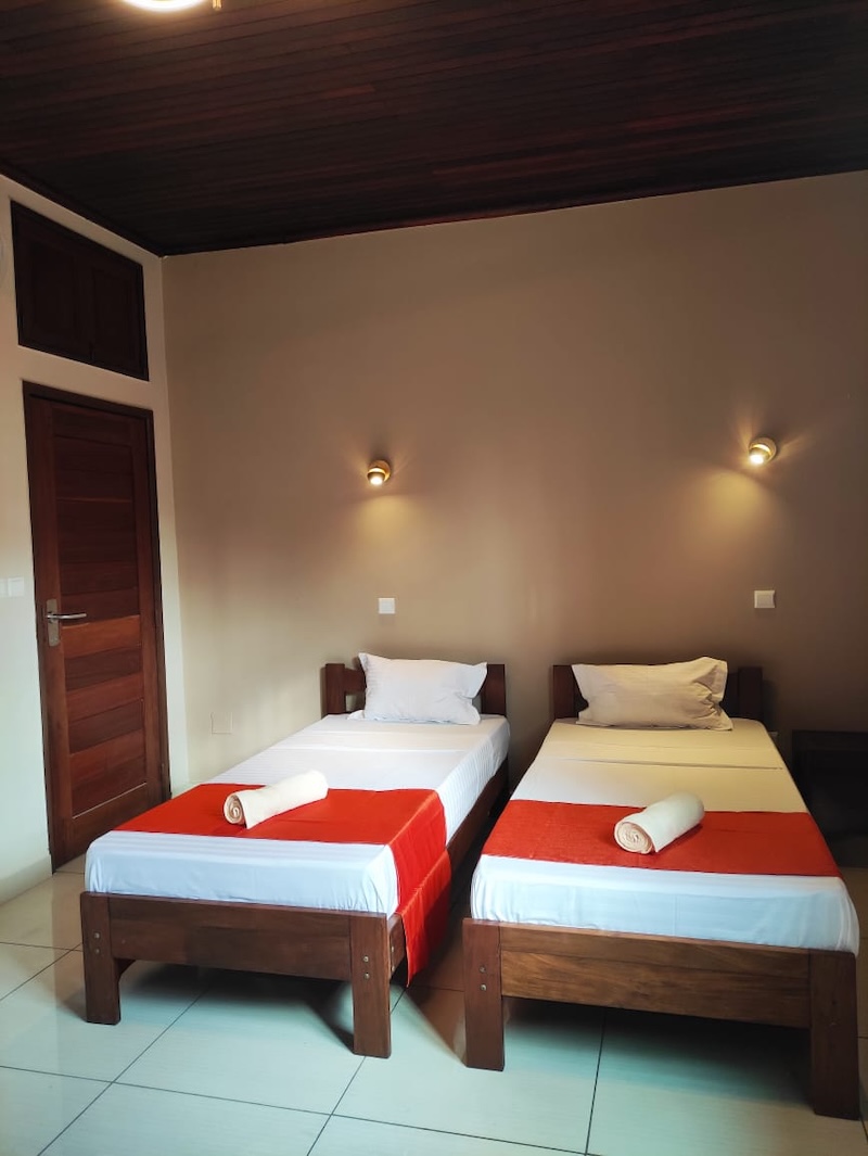 chambre double ou twin de l'hôtel les Flamboyants à Tamatave